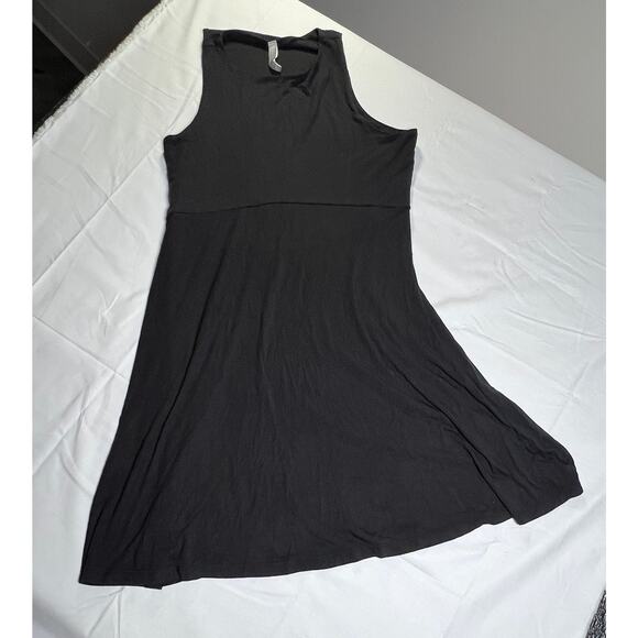 Athleta Women's Black Tank Dress, Size Large, Good Condition - Picture 2 of 6